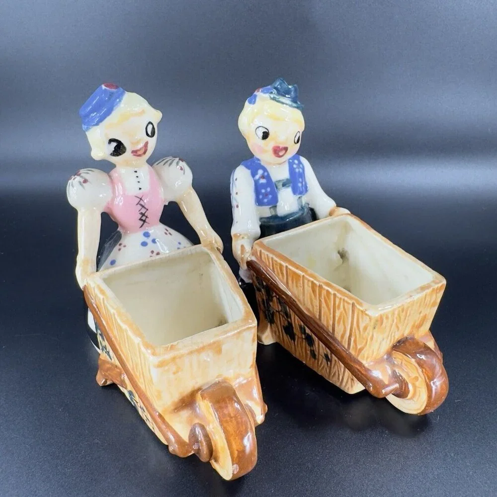 Vintage Pioneer MDSE Co Hand Painted Wheel Barrel Planter‎ Set 2 Man Woman Japan